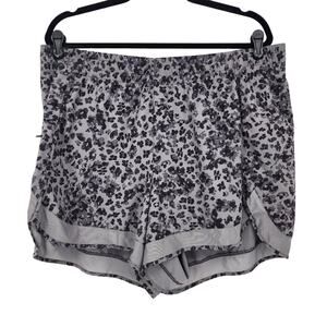 Athleta Mesh Racer Run Black and Gray Stretch Mid Rise Shorts 4" Size 1X